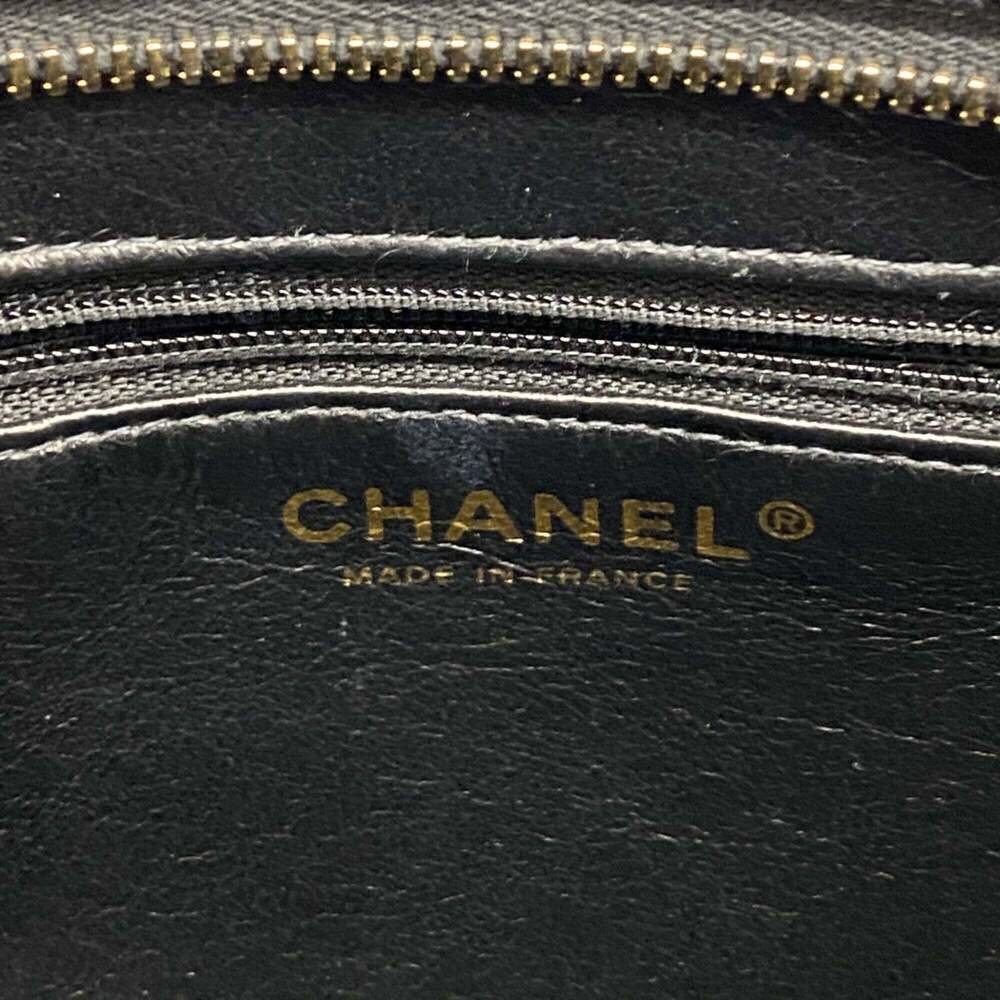 CHANEL Black Caviar Leather Reissue Tote Bag - Picture 5 of 10